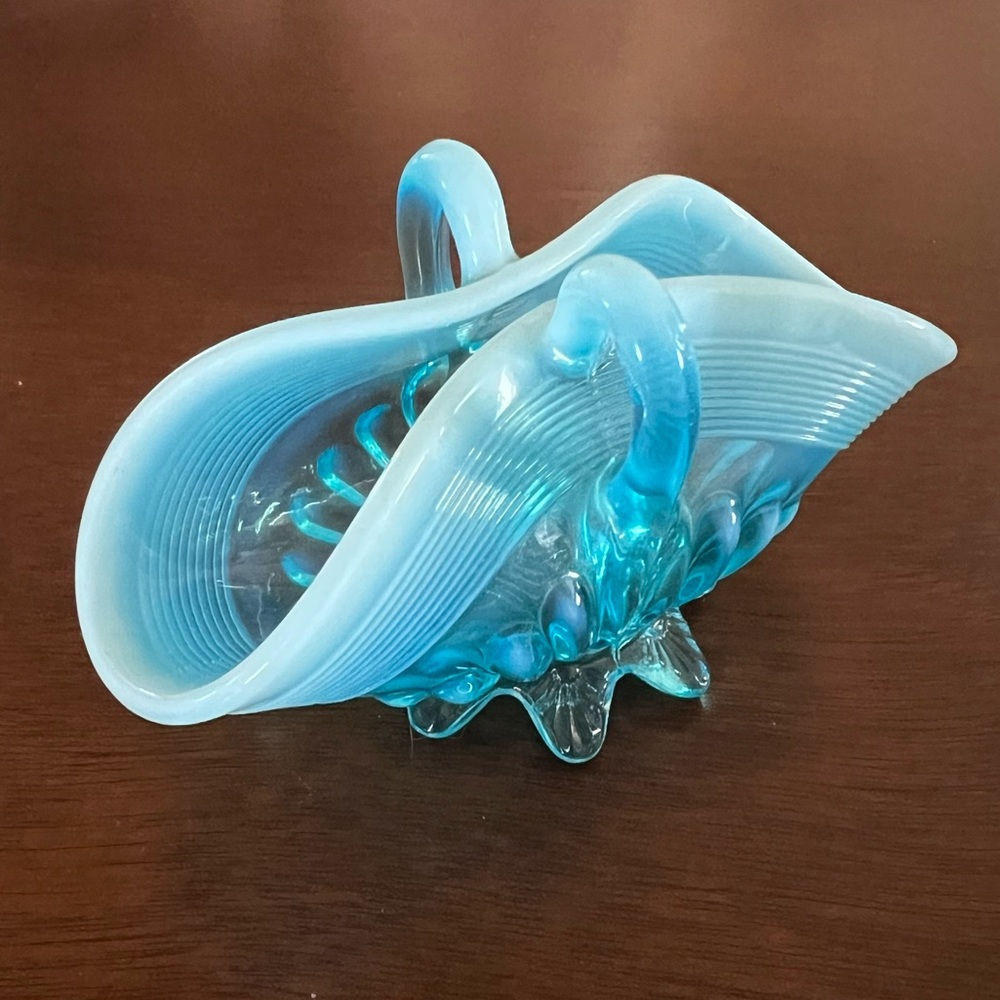 Lady Caroline Primrose Pearline Vaseline Basket